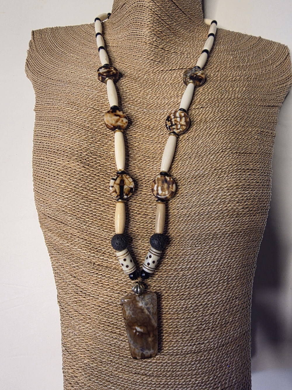 ART HOUSE Cream and Brown Pendant Necklace